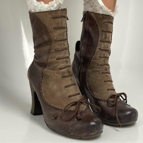 ISO!! victorian steampunk vintage boots - Picture 1 of 4